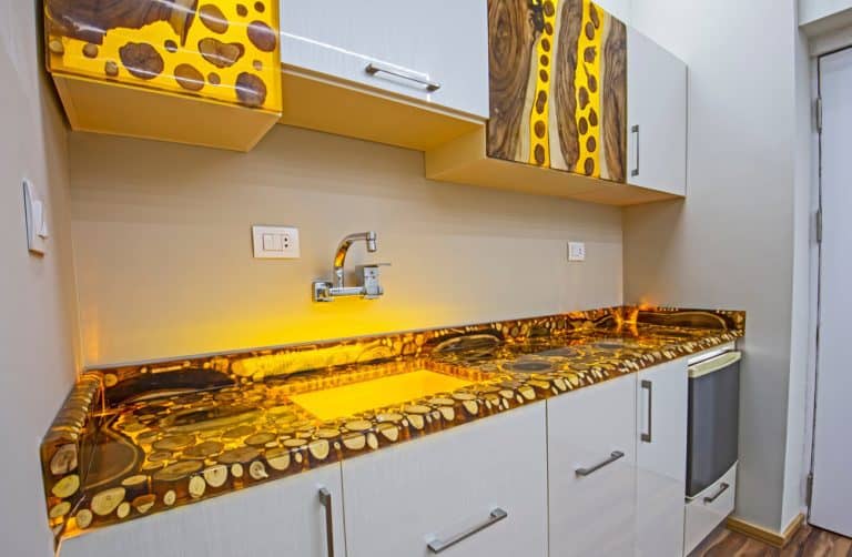 Advantages and Disadvantages of Epoxy Resin Countertops